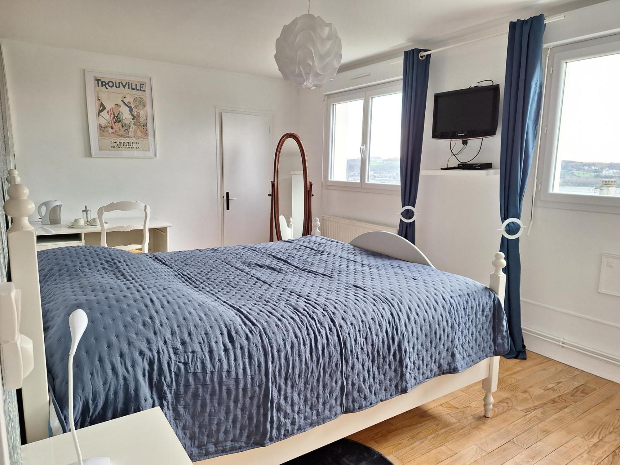 La Fleur Du Soleil Bed & Breakfast ทรูวิลล์-ซูร์-แมร์ ภายนอก รูปภาพ